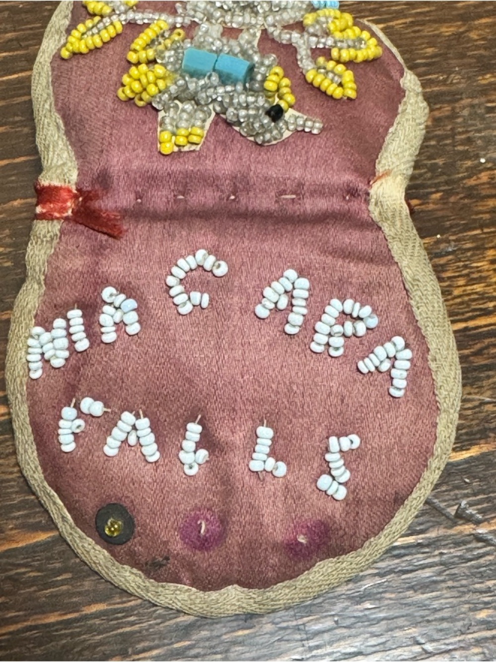 Antique Beaded Bird Native American Niagara Falls Souvenir PIN Cushion - Picture 8 of 8
